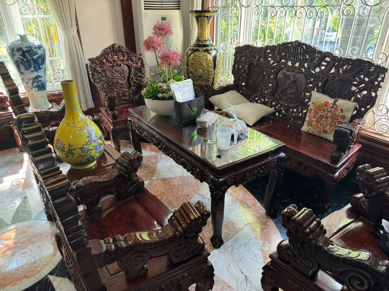 Thu mua bàn ghế gỗ cũ Thủ Đức