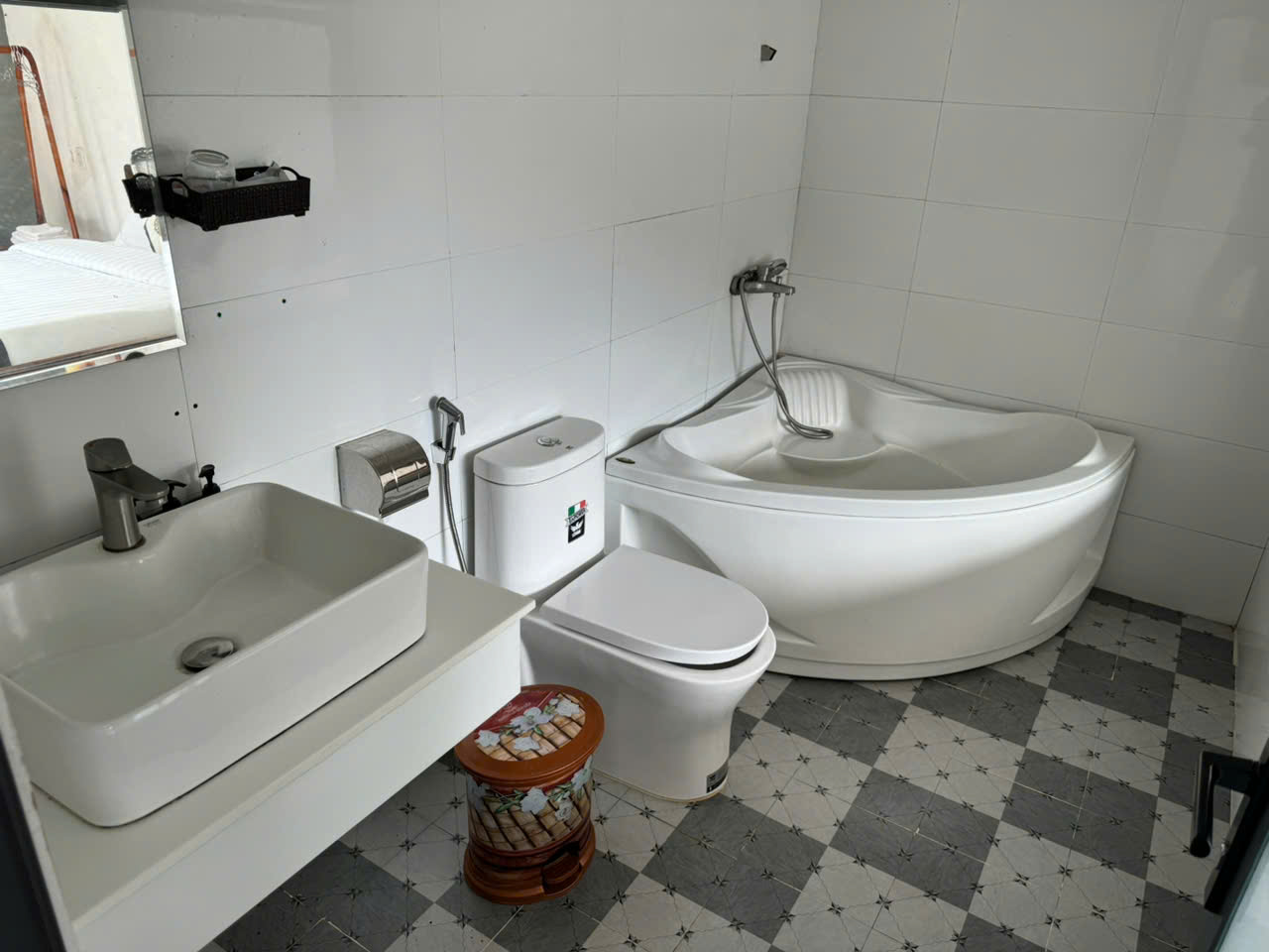 Thu mua bồn cầu cũ tại TPHCM
